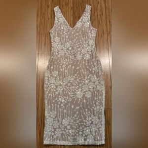 New In Bag JoyFunEar White Floral Sequin Dress